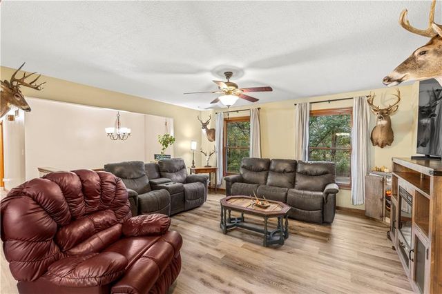 14410 E Rebel Road, Nevada, MO 64772