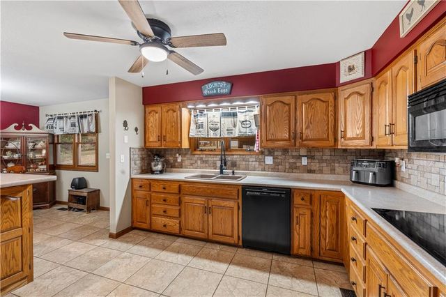 14410 E Rebel Road, Nevada, MO 64772