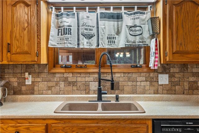 14410 E Rebel Road, Nevada, MO 64772