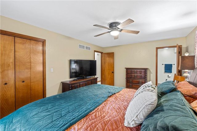 14410 E Rebel Road, Nevada, MO 64772