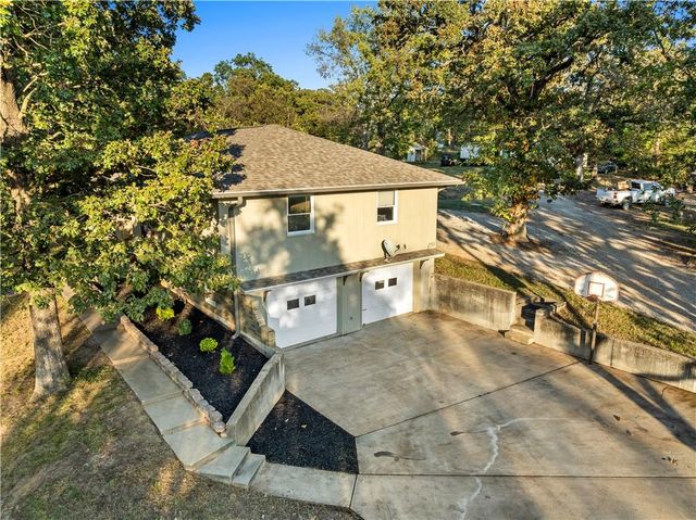 14410 E Rebel Road, Nevada, MO 64772