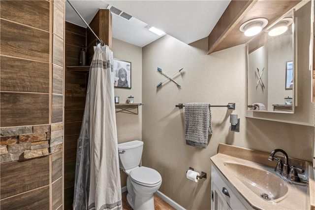 14410 E Rebel Road, Nevada, MO 64772