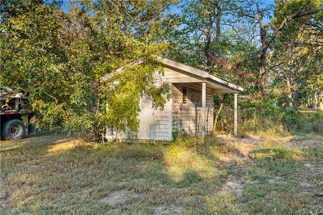 14410 E Rebel Road, Nevada, MO 64772