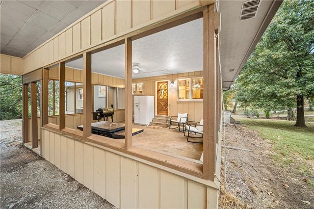 14410 E Rebel Road, Nevada, MO 64772