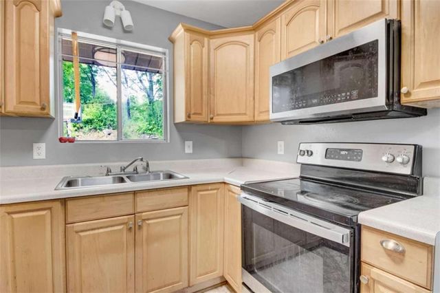 5605 Scofield Road, South Fulton, GA 30349
