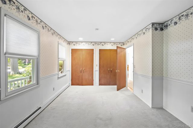 7 Cedarwood Court, Setauket, NY 11733