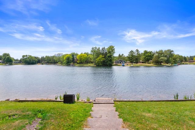 N189 Cedar Springs CIRCLE, Neshkoro, WI 54960