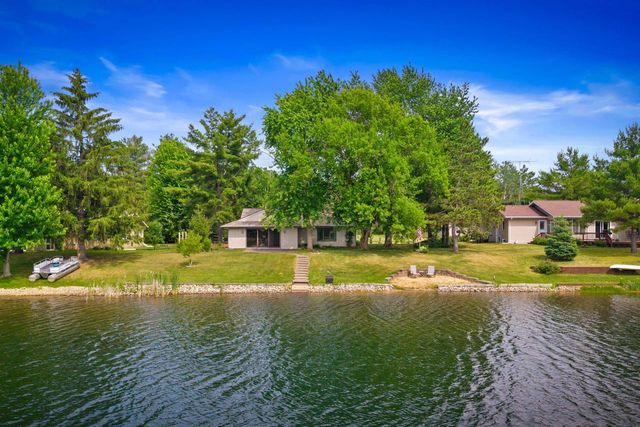N189 Cedar Springs CIRCLE, Neshkoro, WI 54960