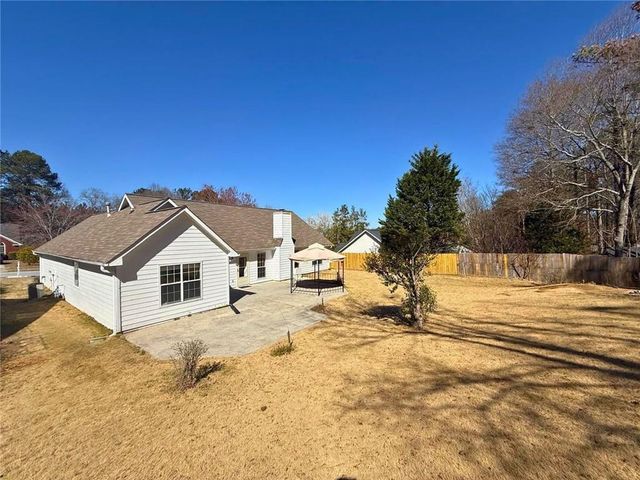 2029 Manor Oak Lane, Buford, GA 30519