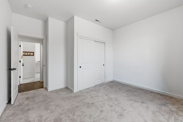 51900 Settler Drive, La Pine, OR 97739