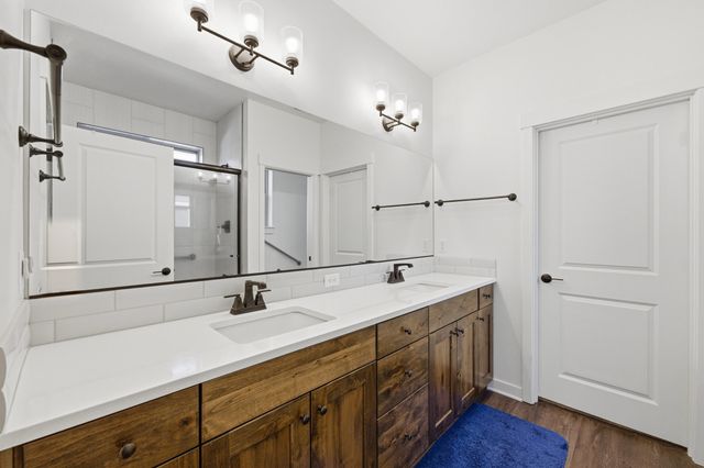 51900 Settler Drive, La Pine, OR 97739