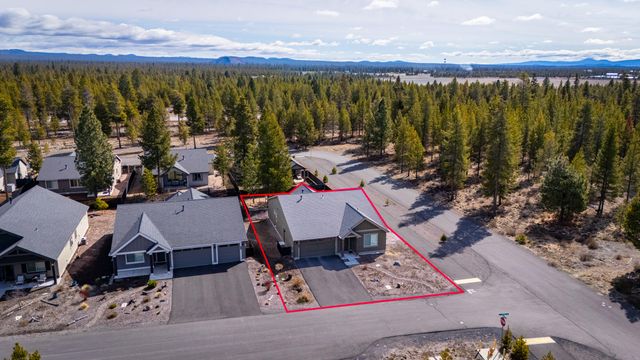 51900 Settler Drive, La Pine, OR 97739