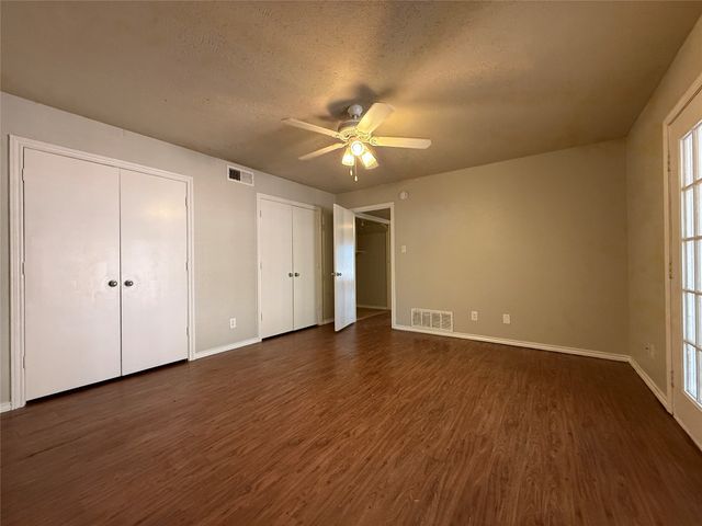 734 Londonderry Lane, Denton, TX 76205