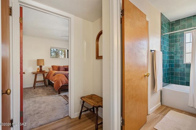 4455 E Whitman Street, Tucson, AZ 85711