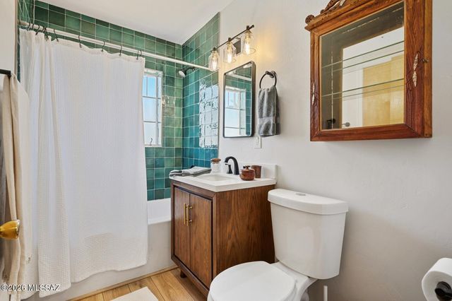 4455 E Whitman Street, Tucson, AZ 85711