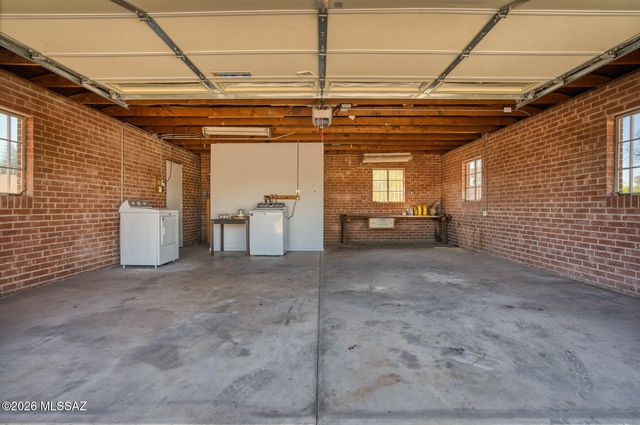 4455 E Whitman Street, Tucson, AZ 85711