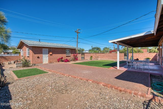4455 E Whitman Street, Tucson, AZ 85711
