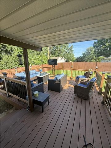 33655 Hillcrest Street, De Soto, KS 66018