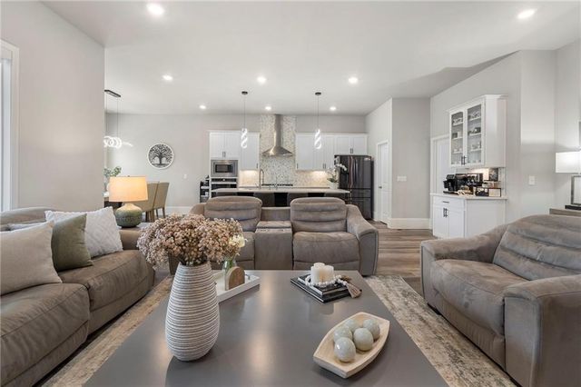 1880 Grand Lanier Drive, Buford, GA 30518