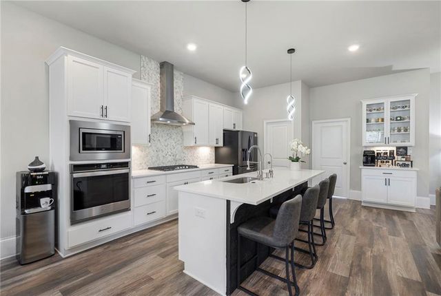 1880 Grand Lanier Drive, Buford, GA 30518