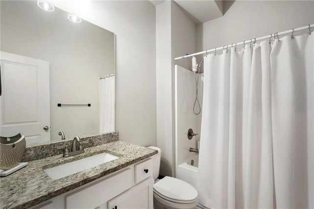 1880 Grand Lanier Drive, Buford, GA 30518