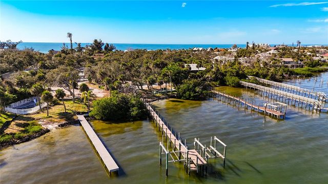 4025 BAY OAKS CIRCLE, Englewood, FL 34223