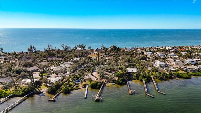 4025 BAY OAKS CIRCLE, Englewood, FL 34223