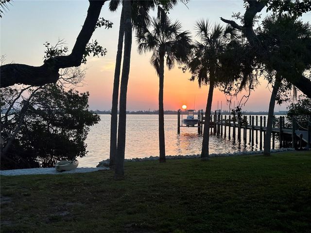 4025 BAY OAKS CIRCLE, Englewood, FL 34223