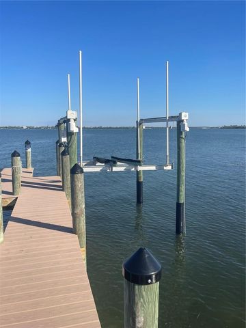 4025 BAY OAKS CIRCLE, Englewood, FL 34223