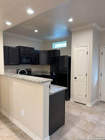 6946 Lakeview, San Antonio, TX 78244
