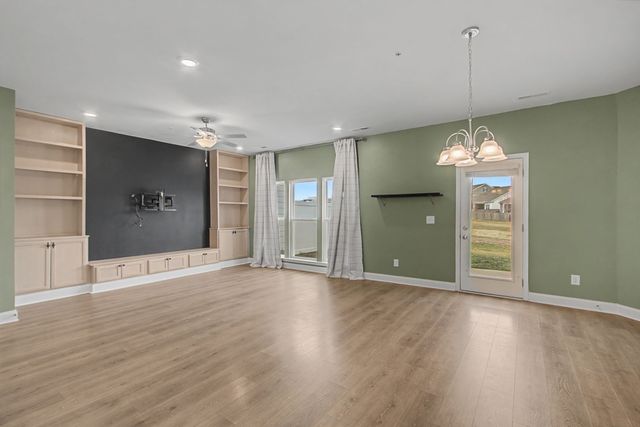 1012 June Wilde Rdg, Spring Hill, TN 37174