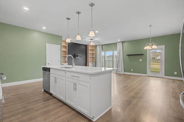 1012 June Wilde Rdg, Spring Hill, TN 37174