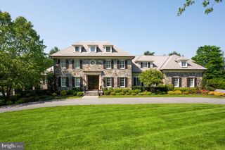11105 BELLAVISTA DR, Potomac, MD 20854