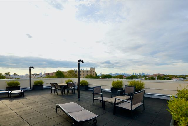 6334 Fresh Pond Rd Apt 4G, New York City, NY 11385
