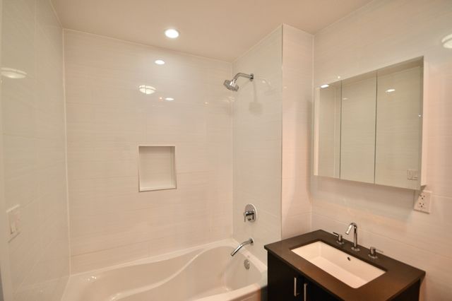 6334 Fresh Pond Rd Apt 4G, New York City, NY 11385