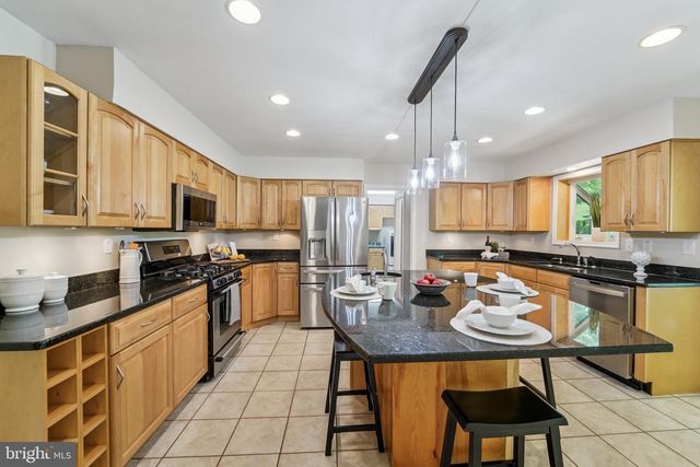 6102 GALLERY ST, Bowie, MD 20720