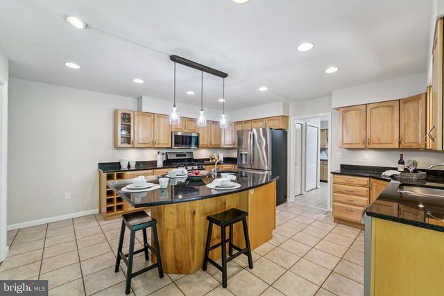 6102 GALLERY ST, Bowie, MD 20720