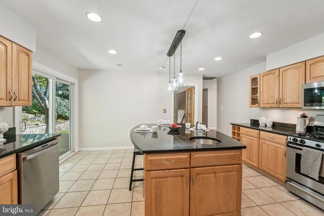 6102 GALLERY ST, Bowie, MD 20720