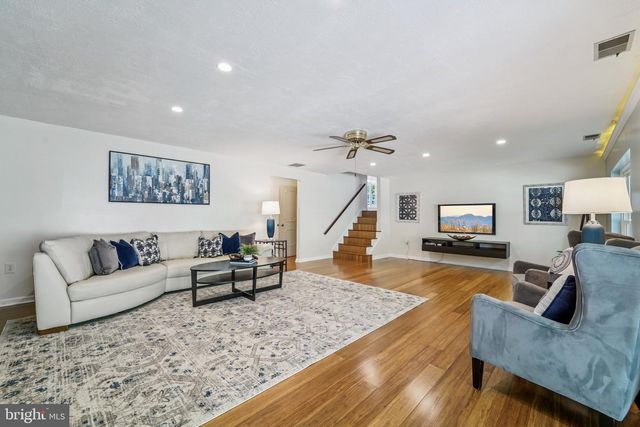 6102 GALLERY ST, Bowie, MD 20720