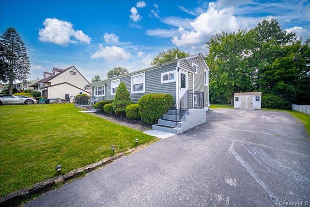26 Delaware Road, Newburgh, NY 12550