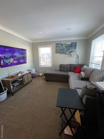 16267 San Juan Drive, Detroit, MI 48221