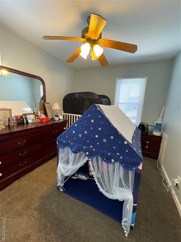 16267 San Juan Drive, Detroit, MI 48221