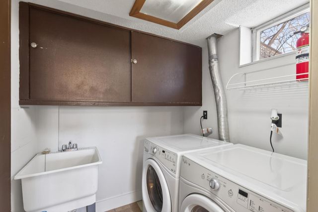 8601 Cherokee Drive N, Brooklyn Park, MN 55428