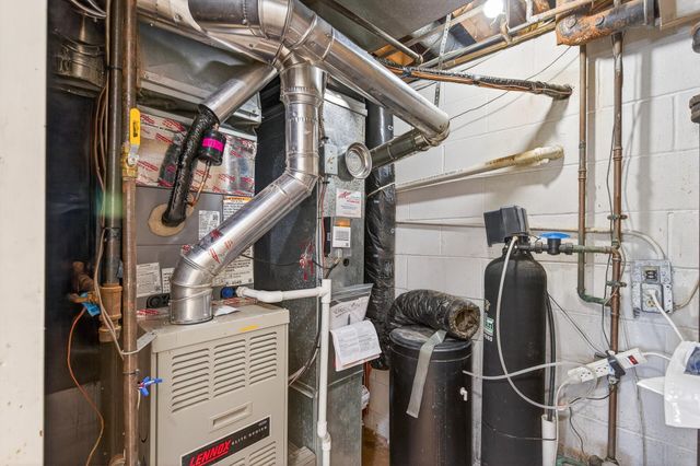 8601 Cherokee Drive N, Brooklyn Park, MN 55428