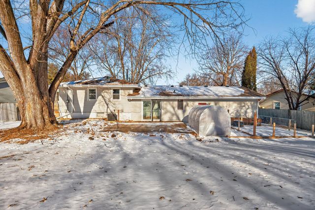 8601 Cherokee Drive N, Brooklyn Park, MN 55428