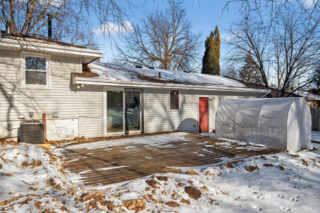 8601 Cherokee Drive N, Brooklyn Park, MN 55428