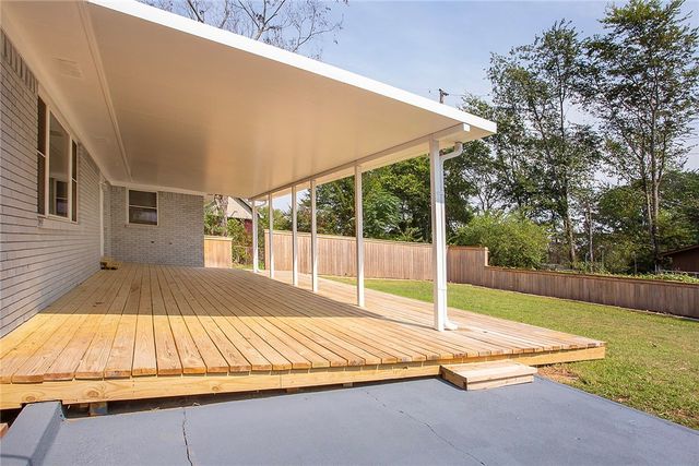 123 S Cumberland Avenue, Russellville, AR 72801