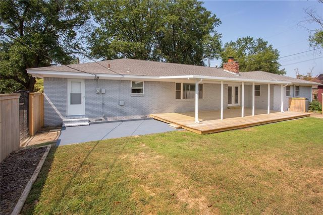 123 S Cumberland Avenue, Russellville, AR 72801