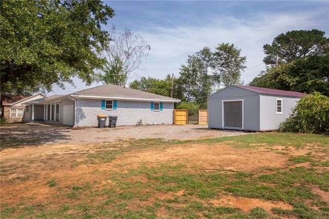 123 S Cumberland Avenue, Russellville, AR 72801