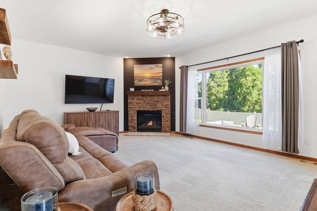 1004 Horner DRIVE, Racine, WI 53402